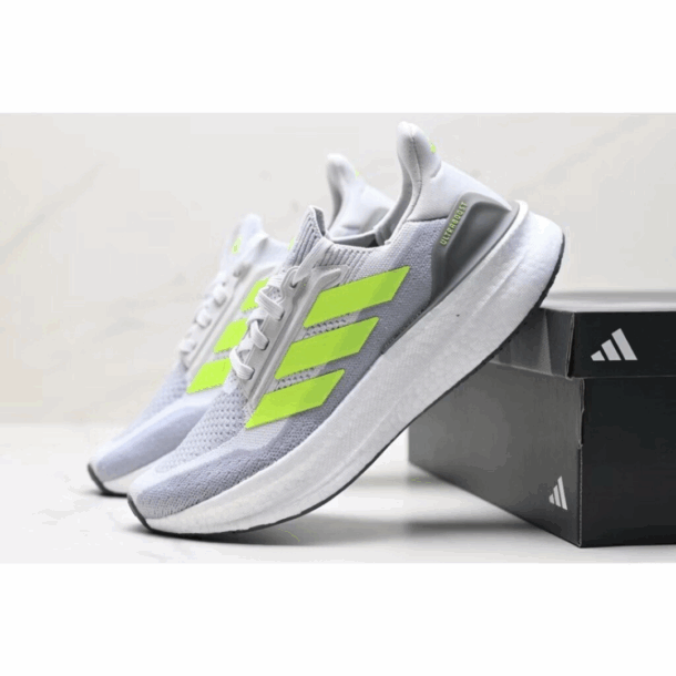 Adidas Ultraboost 5X Cinza Verde - Image 4