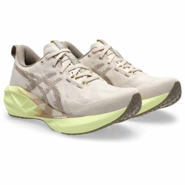 Asics NovaBlast 5 - Bege/Marrom - Image 3