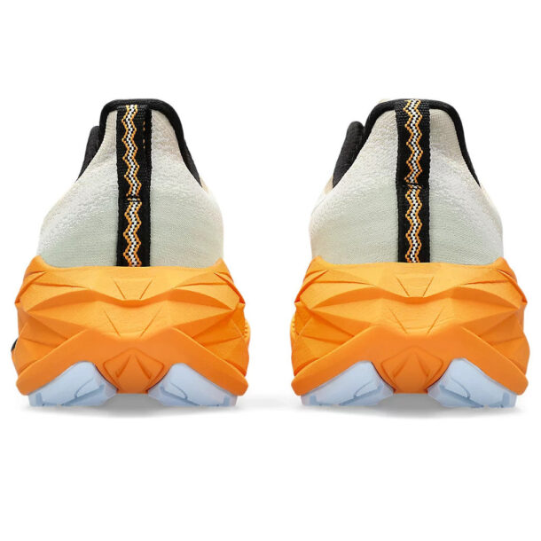 Asics NovaBlast™ 4 Bege Laranja - Image 5