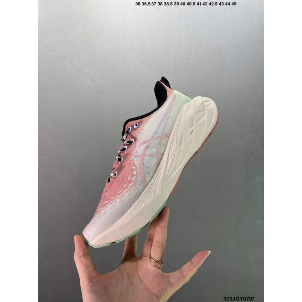 Asics NovaBlast™ 4 Rosa Preto - Image 4