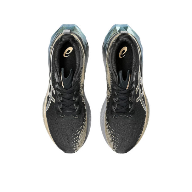 Asics NovaBlast™ 4 Platinum Preto Dourado - Image 6