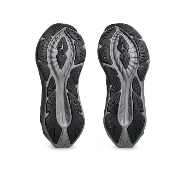 Asics NovaBlast™ 4 Platinum Preto Dourado - Image 7