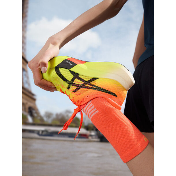 Asics Metaspeed Sky Paris Amarelo/Preto - Image 5