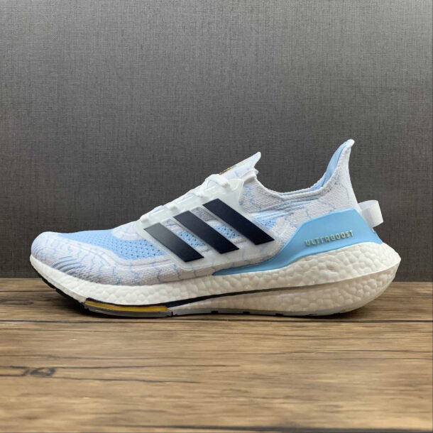 Adidas Ultraboost Light 21 Argentina Edição Especial - Image 2