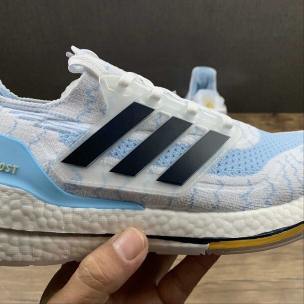 Adidas Ultraboost Light 21 Argentina Edição Especial - Image 5
