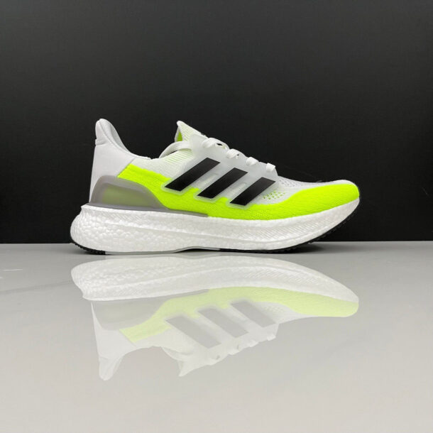 Adidas Ultraboost 5 Branco Verde Fluorescente - Image 3
