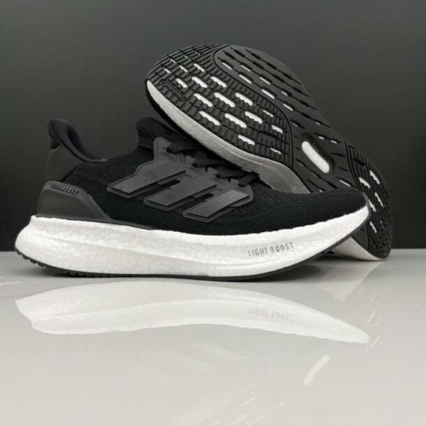 Adidas Ultraboost 5 Preto Branco - Image 2
