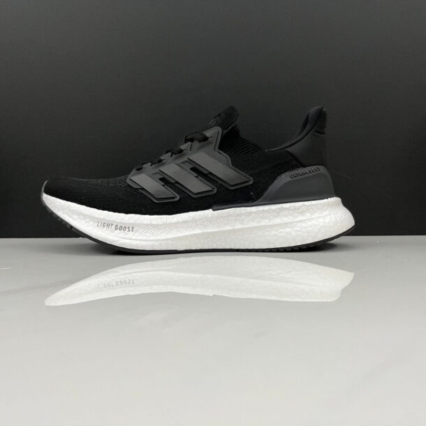 Adidas Ultraboost 5 Preto Branco - Image 6