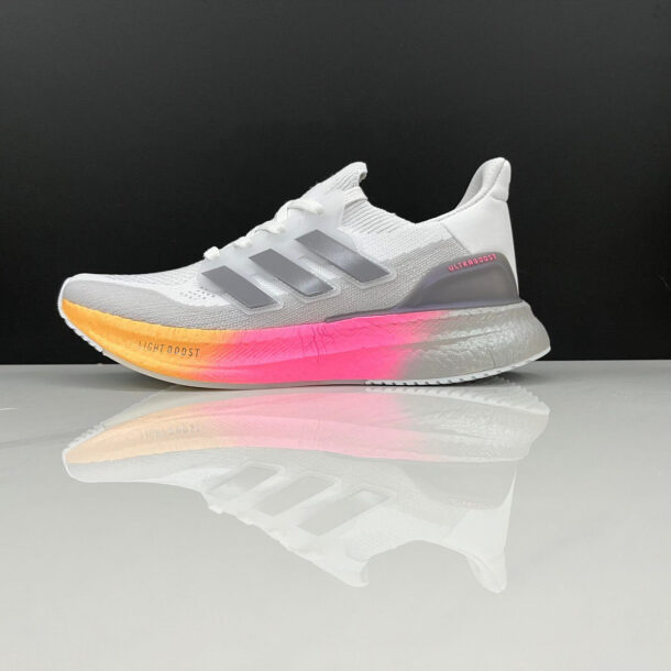 Adidas Ultraboost 5 Branco Cinza - Image 6