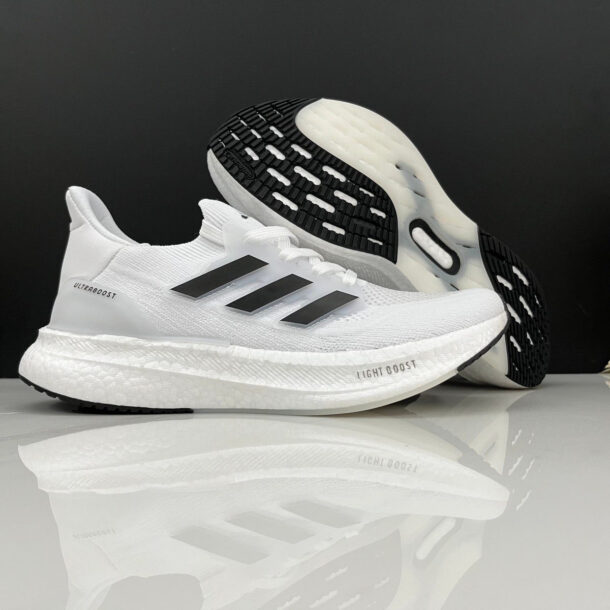 Adidas Ultraboost 5 Branco Preto - Image 2