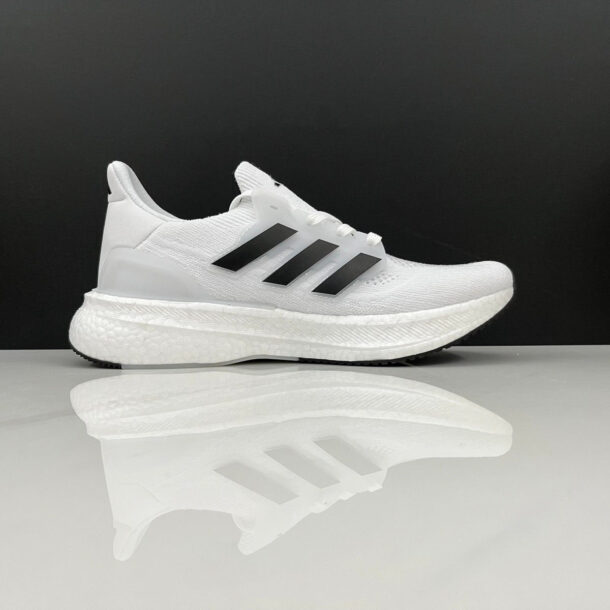 Adidas Ultraboost 5 Branco Preto - Image 3