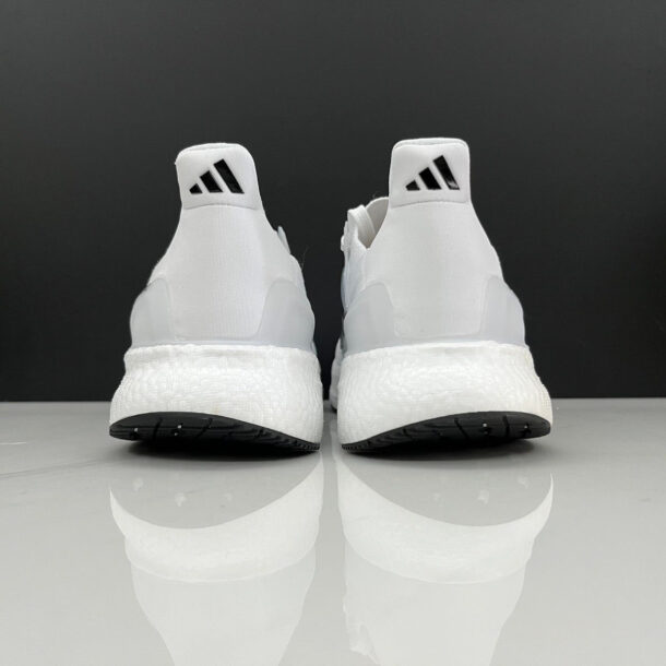 Adidas Ultraboost 5 Branco Preto - Image 4