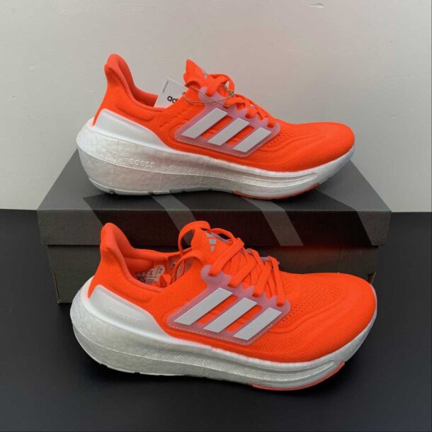 Adidas Ultraboost Light 23 Vermelho com Branco - Image 11