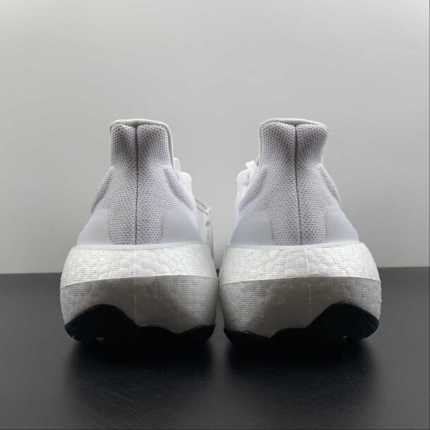 Adidas Ultraboost Light 23 Branco - Image 8