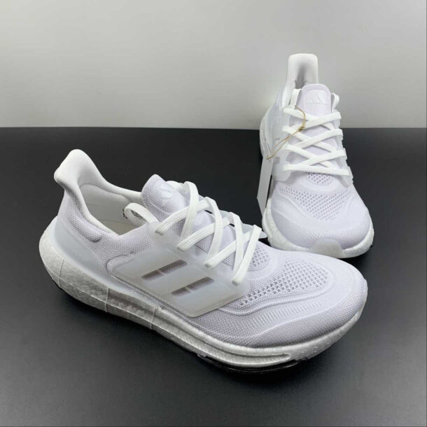 Adidas Ultraboost Light 23 Branco - Image 2