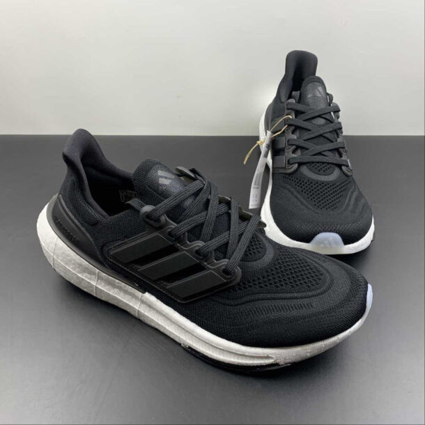 Adidas Ultraboost Light 23 Preto e Branco - Image 2
