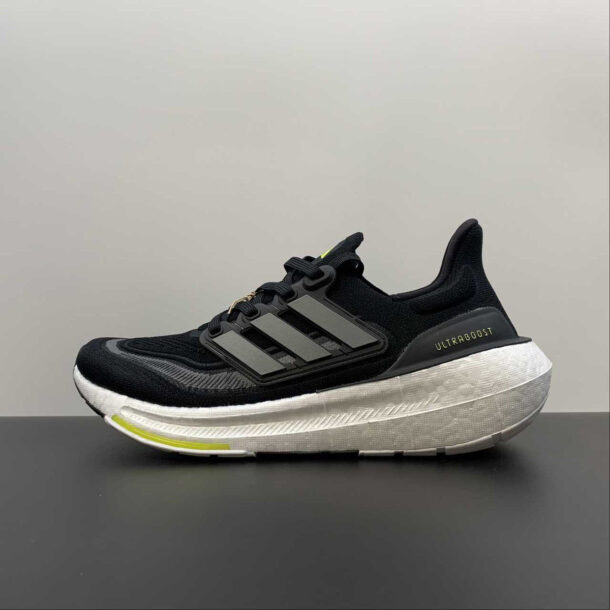 Adidas Ultraboost Light 23 Preto com Verde - Image 2