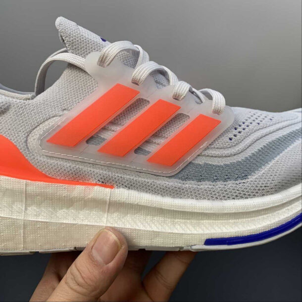 Adidas Ultraboost Light 23 Cinza com Laranja - Image 4